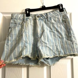Adorable Arizona jean striped shorts
